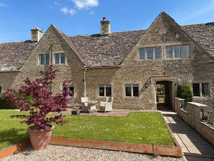 3 Bedroom Cottage To Rent In Juniper Cottage, Filkins, GL7