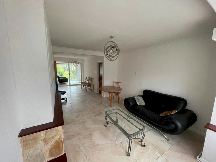 3 Bedroom Semi-Detached House To Rent In Manor Way, Ruislip, HA4