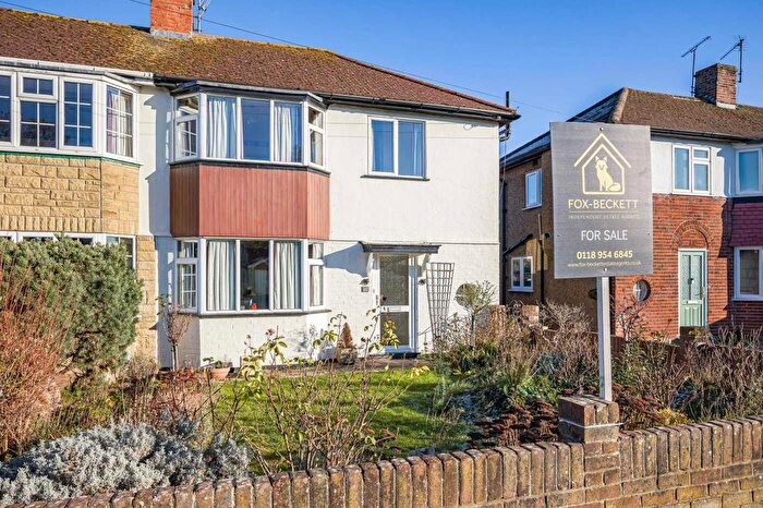 3 Bedroom Semi-detached House For Sale In Chiltern Road, Caversham, Reading, Berkshire, RG4