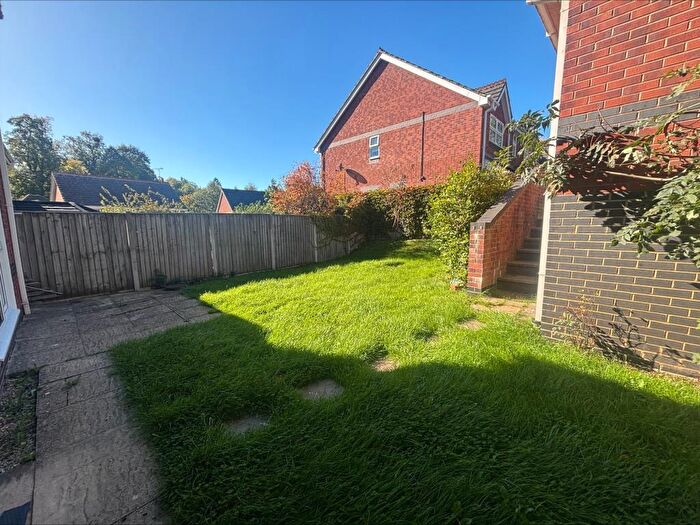4 Bedroom Detached House To Rent In Rhigos, Emmer Green, RG4