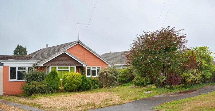 4 Bedroom Detached Bungalow For Sale In Glyn Place, East Melbury, Shaftesbury, SP7