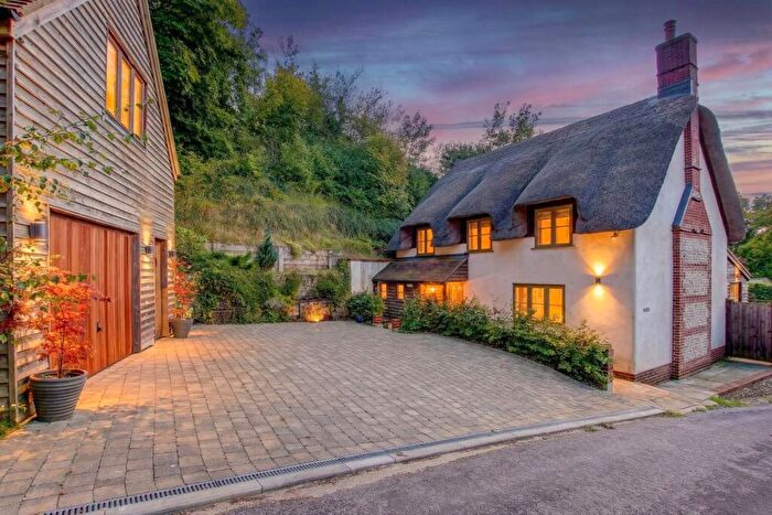 4 Bedroom Detached House For Sale In Chalky Path, Winterborne Stickland, DT11