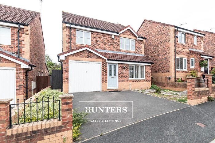 4 Bedroom Detached House For Sale In Greenacres Drive, Castleford, WF10