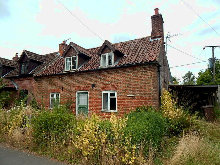 2 Bedroom Semi-Detached House For Sale In Pockthorpe Lane, Thompson, Thetford, Norfolk, IP24