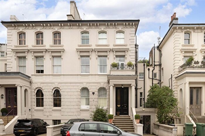 3 Bedroom Apartment For Sale In Buckland Crescent, London, NW3