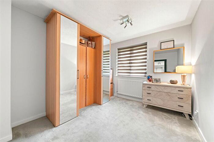 4 Bedroom Detached House For Sale In Netherby Park, Weybridge, Surrey, KT13