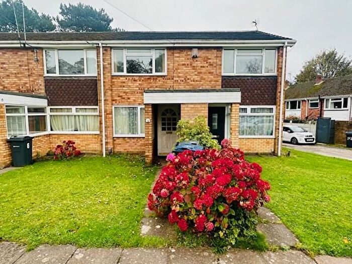 2 Bedroom Maisonette To Rent In Firsholm Close, Sutton Coldfield, B73