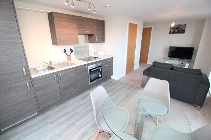 2 Bedroom Flat To Rent In Adelphi Wharf B, Adelphi Street, Salford, Greater Manchester, M3