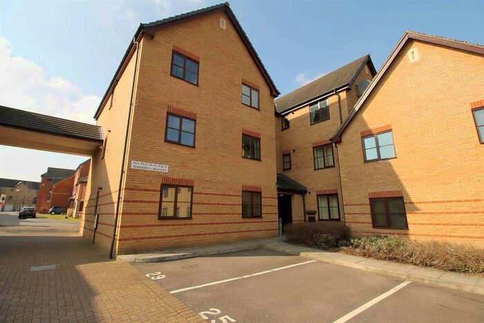 2 Bedroom Flat To Rent In Miserden Crescent, Westcroft, Milton Keynes, MK4