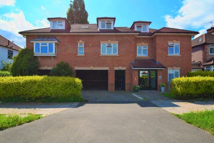 2 Bedroom Apartment To Rent In Princes Court, Rickmansworth Road, Pinner, Greater London, HA5