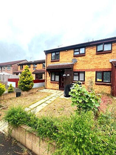 1 Bedroom End Of Terrace House To Rent In Frankswood Avenue, Yiewsley, UB7