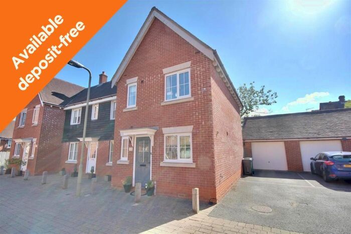 3 Bedroom End Of Terrace House To Rent In Hatchmore Road, Denmead, Waterlooville, PO7