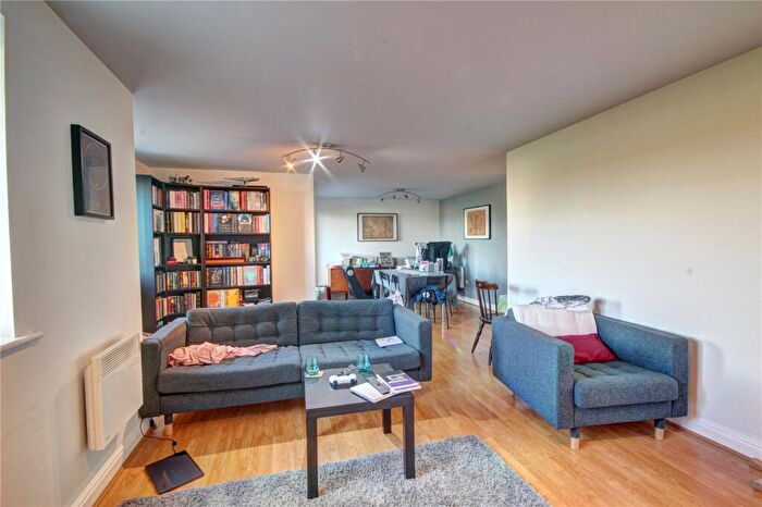 2 Bedroom Apartment To Rent In Knightsbridge Court, Gosforth, Newcastle Upon Tyne, NE3