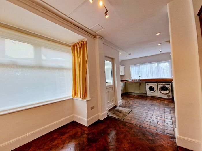 4 Bedroom Semi Detached House To Rent In Argyle Road, West Ealing, W13