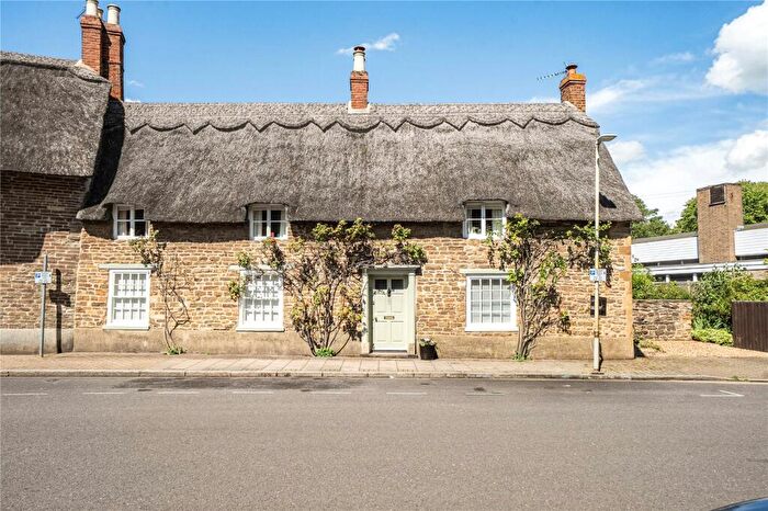 6 Bedroom Detached House For Sale In Northgate, Oakham, Rutland, LE15