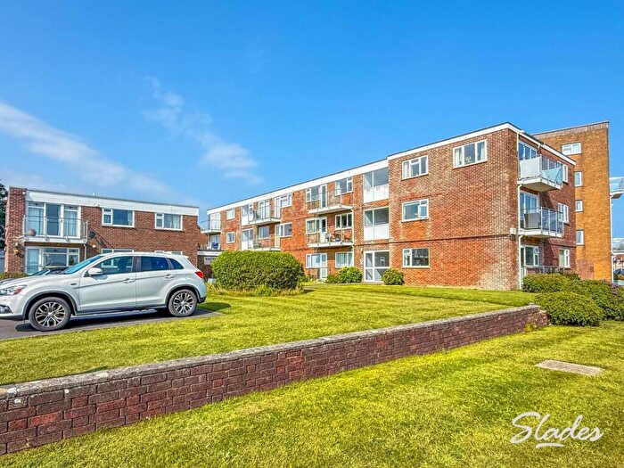 2 Bedroom Flat To Rent In Marine Drive, Barton On Sea, New Milton, BH25