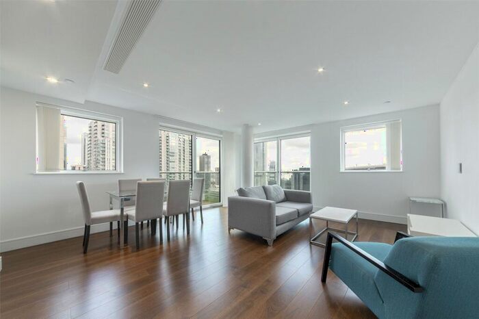 3 Bedroom Apartment To Rent In Duckman Tower, Lincoln Plaza, Canary Wharf, London, E14