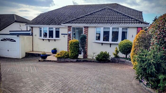 3 Bedroom Detached House For Sale In Barton Hill Road, Torquay, TQ2