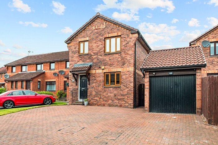 3 Bedroom Detached House For Sale In Erskine Road, Broxburn, EH52