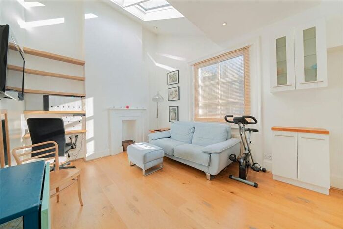 2 Bedroom Flat To Rent In Praed Street, Paddington, W2