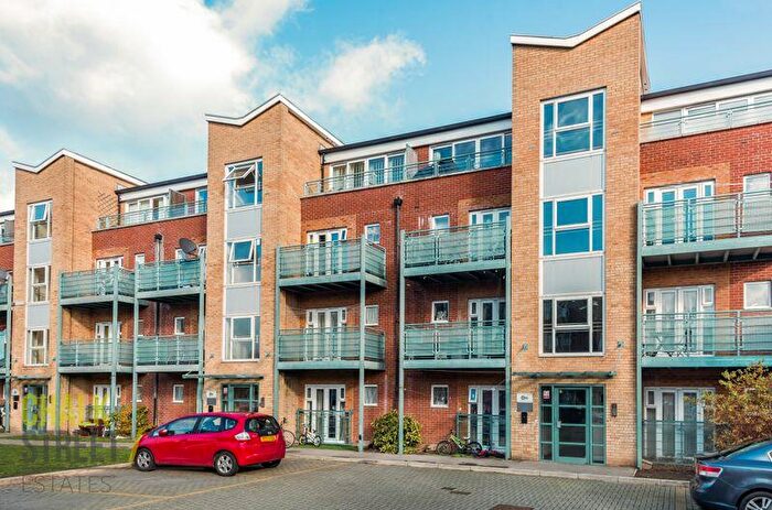 2 Bedroom Flat To Rent In London, RM10