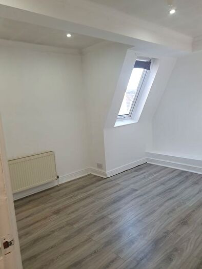 1 Bedroom Flat To Rent In Portland Road, London, SE25