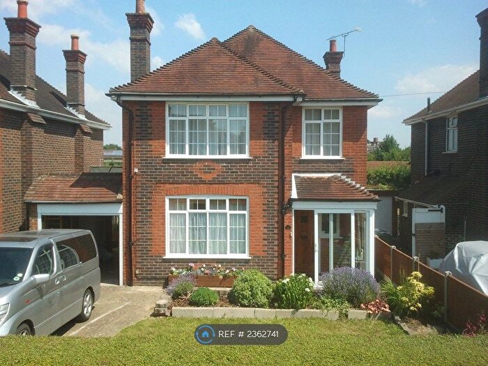 4 Bedroom Detached House To Rent In East Meads, Guildford, GU2