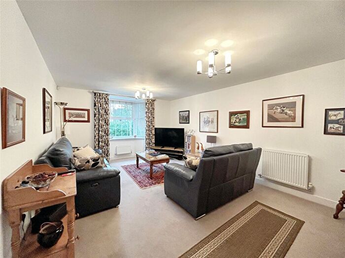 4 Bedroom Detached House For Sale In Neptune Road, Westbury, BA13