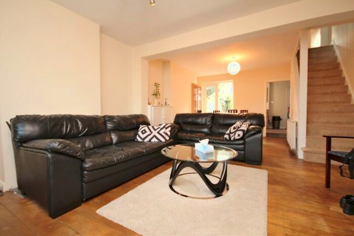3 Bedroom Property To Rent In Walnut Tree Close, Guildford, GU1