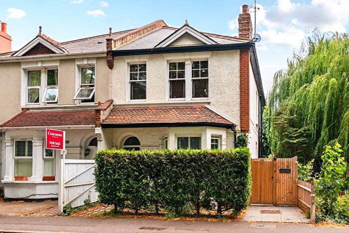 2 Bedroom Flat For Sale In Fairfield South, Kingston Upon Thames, KT1