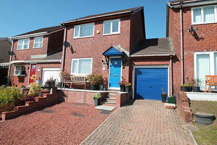 3 Bedroom Link Detached House For Sale In Oak View, Blaenavon, Torfaen, NP4