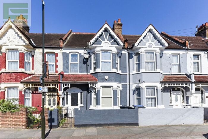 4 Bedroom Terraced House To Rent In Seely Road, Tooting, SW17
