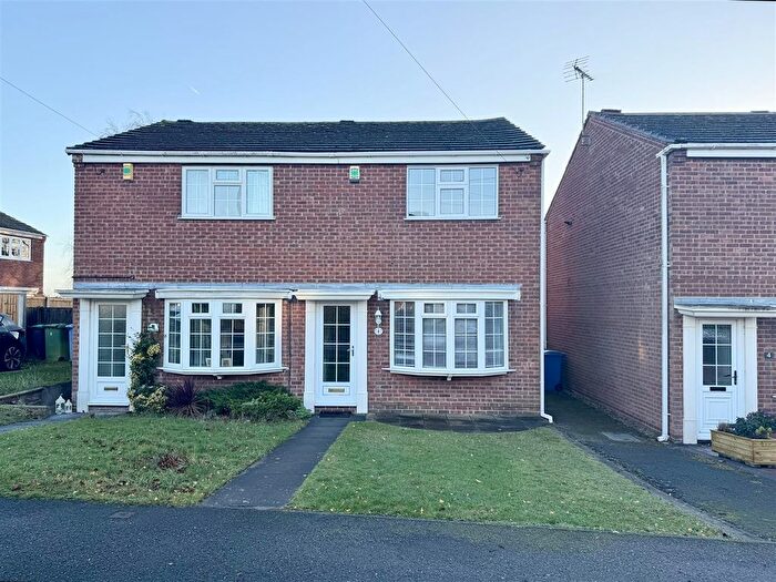 2 Bedroom Semi Detached House To Rent In Chestnut Mews, Mansfield, NG18