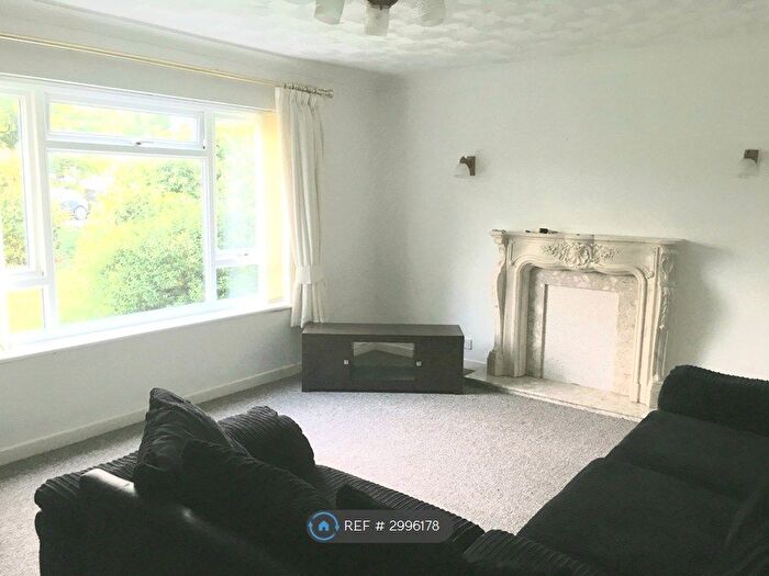 2 Bedroom Maisonette To Rent In Highfield Lane, Southampton, SO17