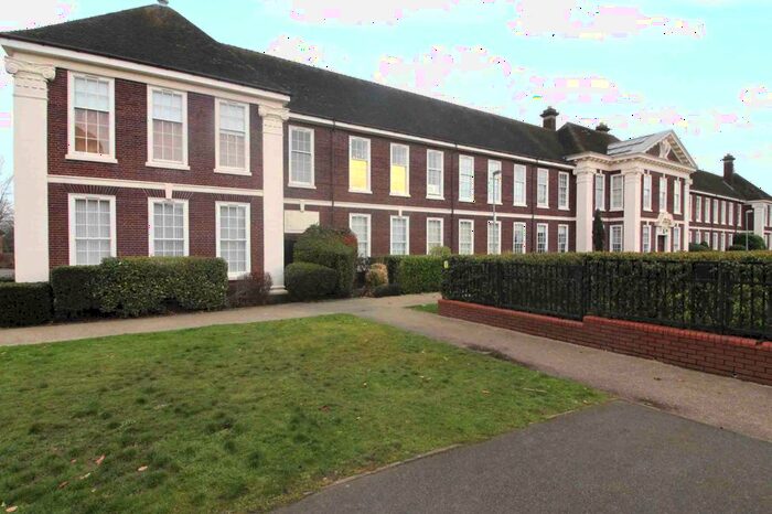 2 Bedroom Flat To Rent In Lowbridge Walk, Bilston, WV14