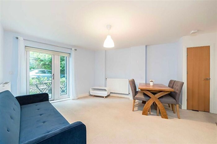 1 Bedroom Flat For Sale In Fairthorn Road, Charlton, SE7