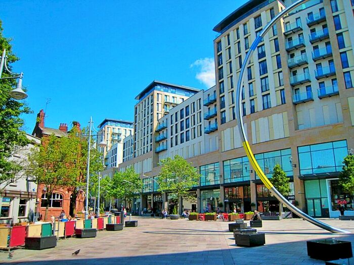 2 Bedroom Flat To Rent In The Hayes, Cardiff, CF10