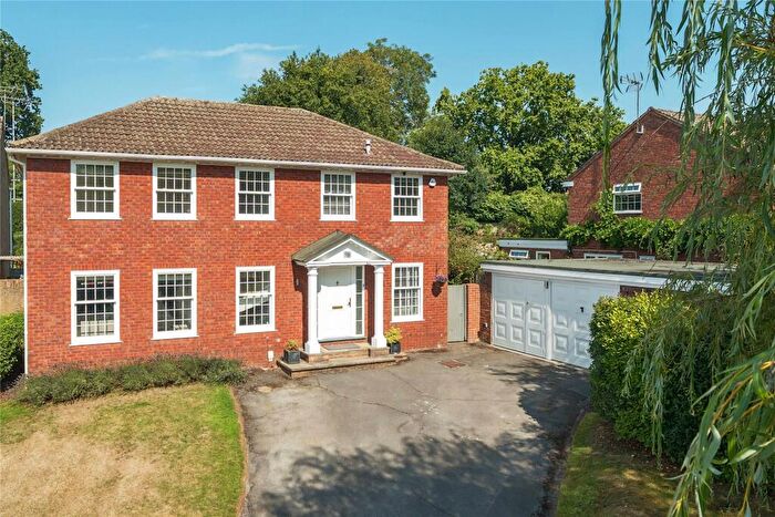 4 Bedroom Detached House For Sale In Parkhurst Fields, Churt, Farnham, GU10