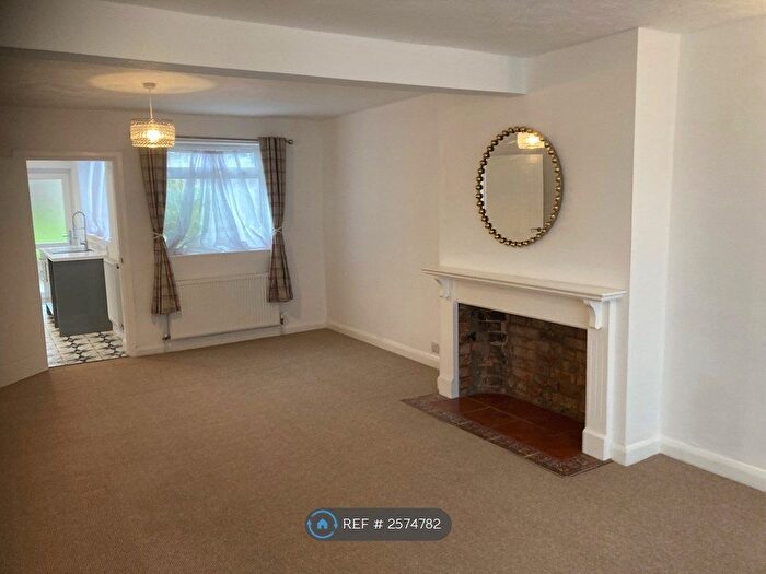 3 Bedroom Terraced House To Rent In Hen Lane, Coventry, CV6