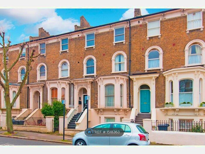 2 Bedroom Flat To Rent In Gauden Road, London, SW4