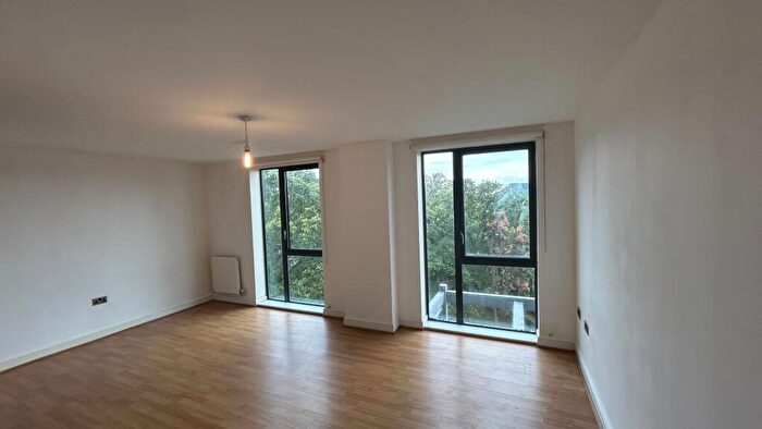 2 Bedroom Apartment For Sale In Bailey Court, Colindale, NW9