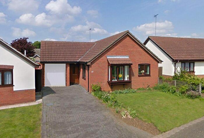 2 Bedroom Detached Bungalow For Sale In Thorpe Lea Road: Central, PE3