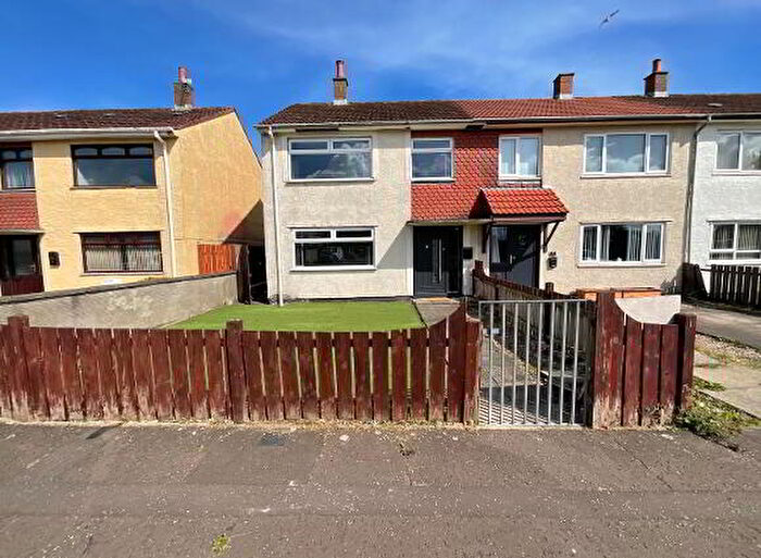 3 Bedroom Mid Terraced House For Sale In The Larches, Carrickfergus, BT38