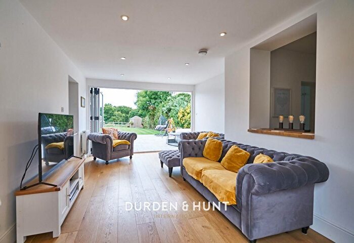 4 Bedroom Semi-Detached House To Rent In Upshirebury Green, Waltham Abbey, EN9
