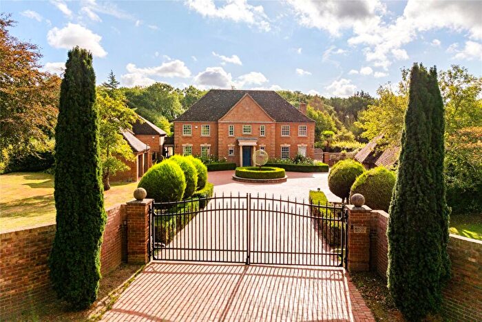 4 Bedroom Detached House For Sale In Chase Park Road, Yardley Hastings, Northampton, Northamptonshire, NN7