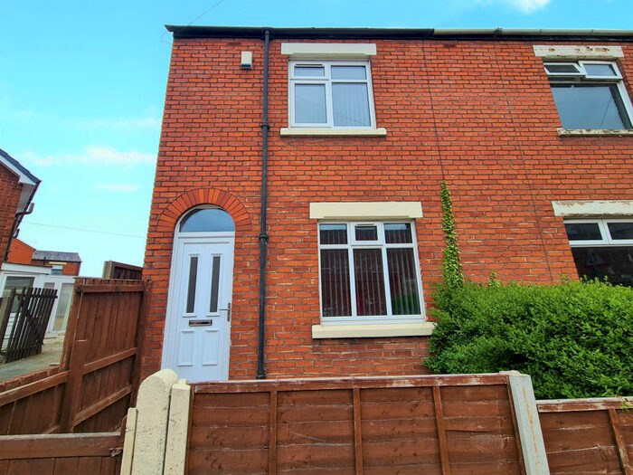 2 Bedroom Terraced House To Rent In Dunkirk Lane, Leyland, Lancashire, PR25