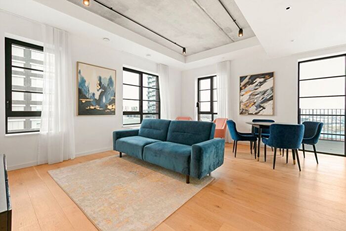 1 Bedroom Flat For Sale In Orchard Place, Canary Wharf, E14