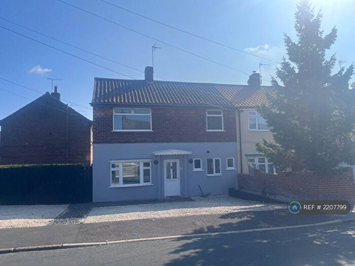 3 Bedroom End Of Terrace House To Rent In Danes Drive, Hessle, HU13