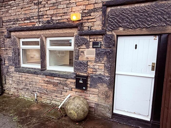 2 Bedroom Cottage To Rent In Raw Green, Cawthorne, Barnsley, S75