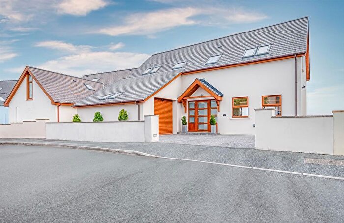 4 Bedroom Detached House For Sale In Ocean Way, Pennar, Pembrokeshire, SA72